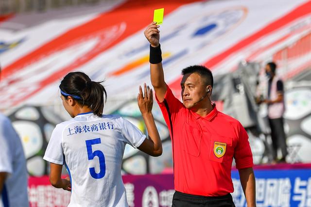 中国三人女篮加时不敌阿塞拜疆 王丽丽7分4板